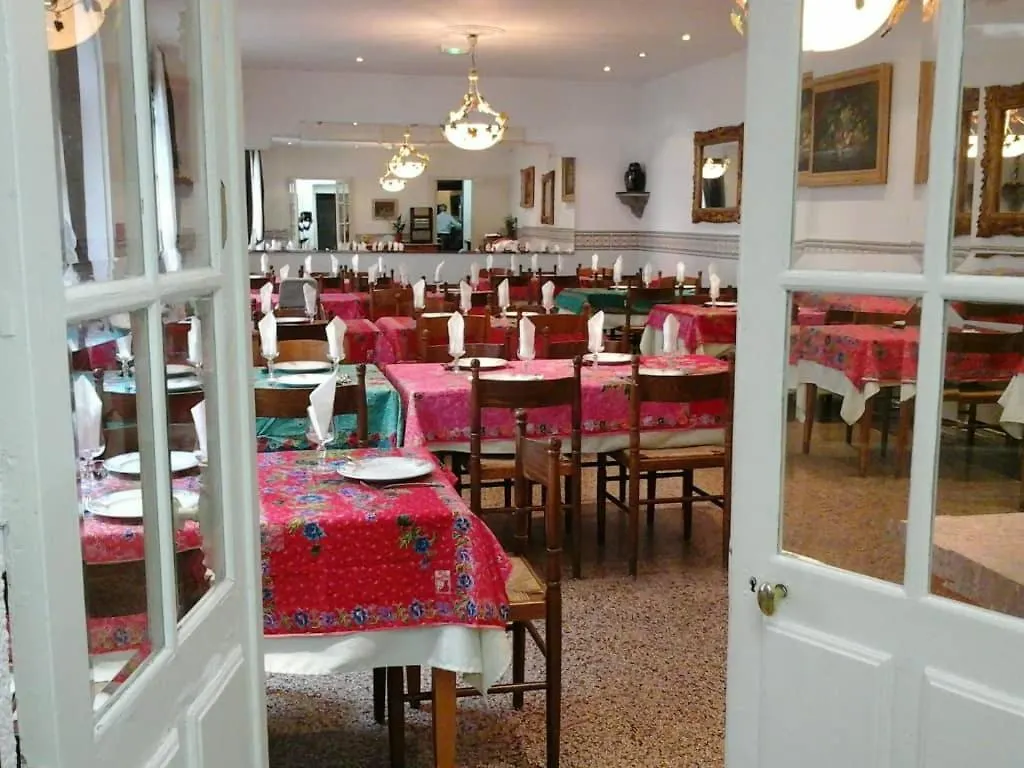 Hotel Calvaire Lourdes 2*,  France