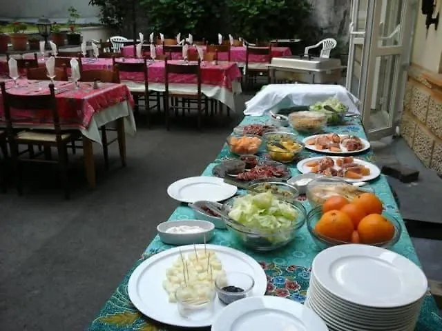Hotel Calvaire Lourdes 2*,  France