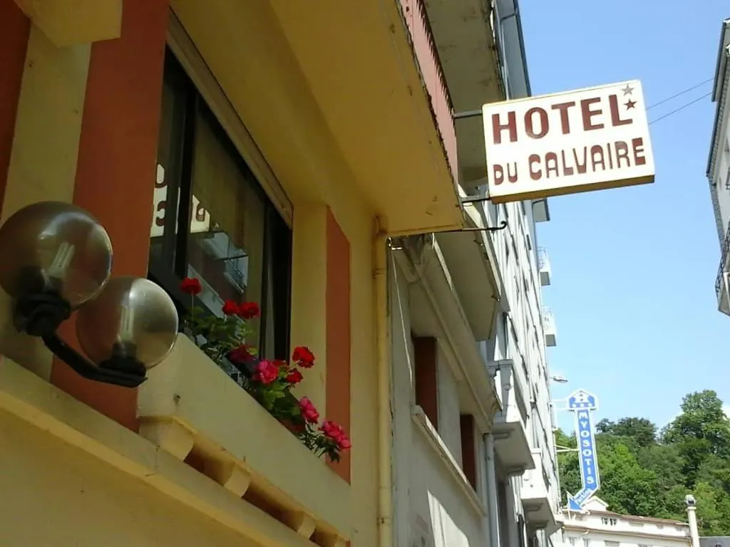 **  Hotel Calvaire Lourdes France